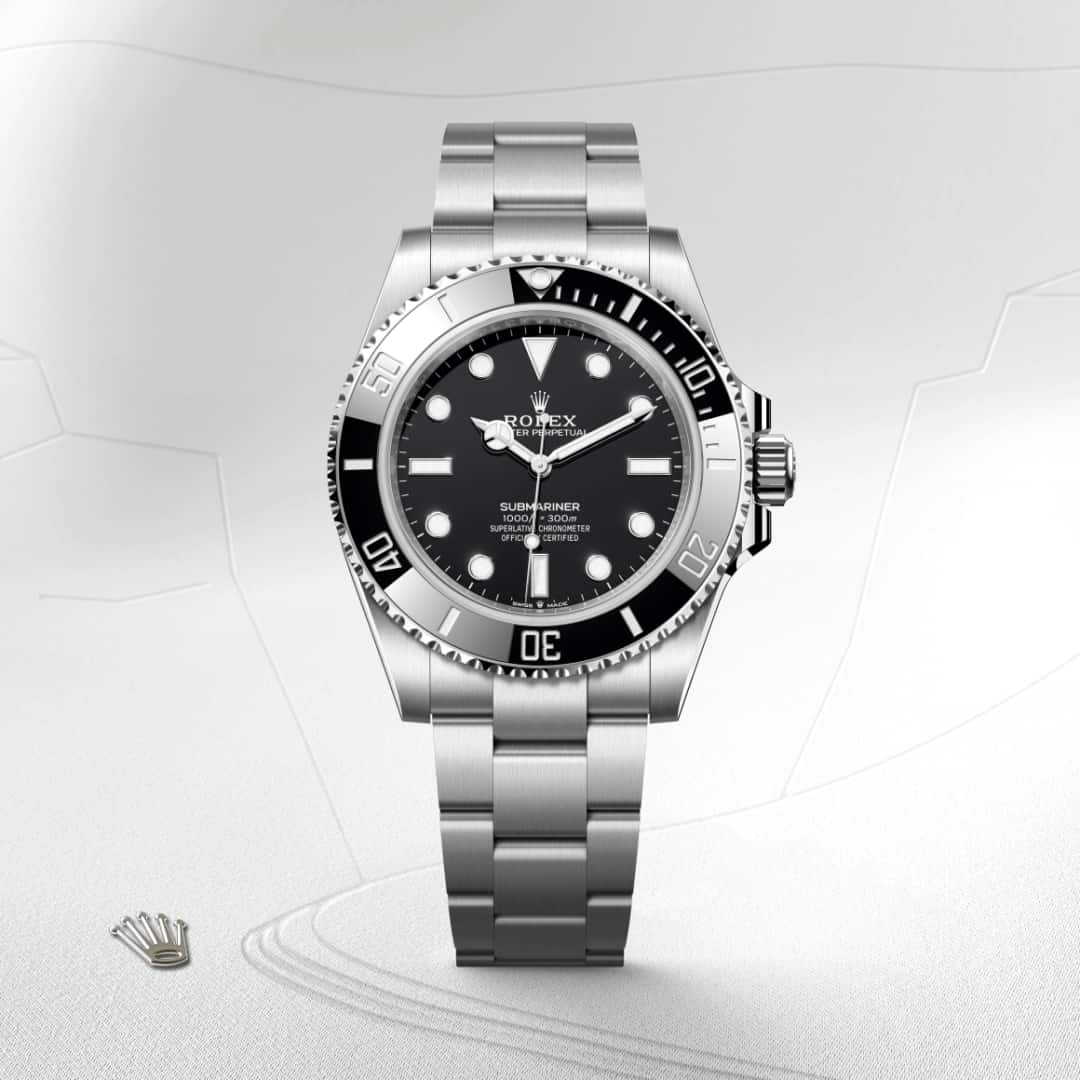 El bisel giratorio del Submariner es una característica fundamental de este reloj. Sus graduaciones de 60 minutos permiten controlar con seguridad y precisión el tiempo de inmersión y las paradas de descompresión. Manufacturado por Rolex a partir de una cerámica dura y resistente a la corrosión, el disco de bisel Cerachrom es prácticamente imposible de rayar. La sustancia luminiscente en el cero del bisel garantiza una legibilidad óptima, sin importar el grado de oscuridad del entorno. El canto estriado del bisel ha sido diseñado cuidadosamente con el fin de ofrecer un excelente agarre bajo el agua, incluso con los guantes puestos.