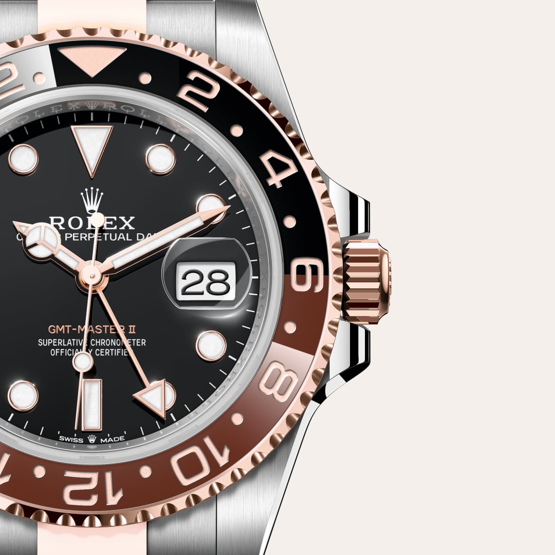 El oro es codiciado por su lustre y su nobleza. El acero afianza la fuerza y la fiabilidad. Juntos, combinan armoniosamente lo mejor de sus propiedades. Verdadera firma de Rolex, el Rolesor ha sido parte de los modelos Rolex desde principios de los años treinta y fue patentado como nombre en 1933. Es uno de los prominentes pilares de la colección Oyster Perpetual.
