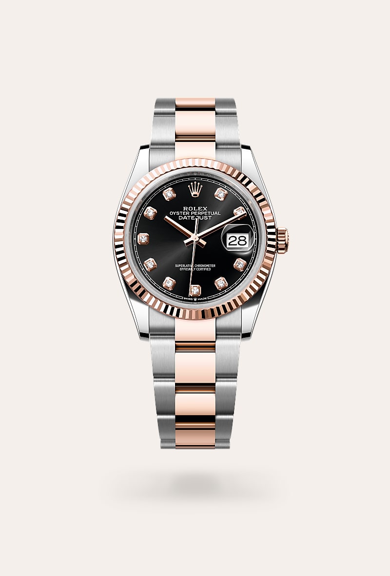 el acabado tipo sol crea delicados reflejos de luz en muchas esferas de la colección oyster perpetual. se obtiene utilizando técnicas magistrales de cepillado que crean surcos que salen del centro de la esfera. la luz se difunde constantemente a lo largo de cada grabado, creando un sutil brillo característico que se mueve según la posición de la muñeca. una vez completado el acabado tipo sol, el color de la esfera se aplica mediante pvd (physical vapour deposition) o galvanoplastia. una ligera capa de barniz le da a la esfera su aspecto final. 